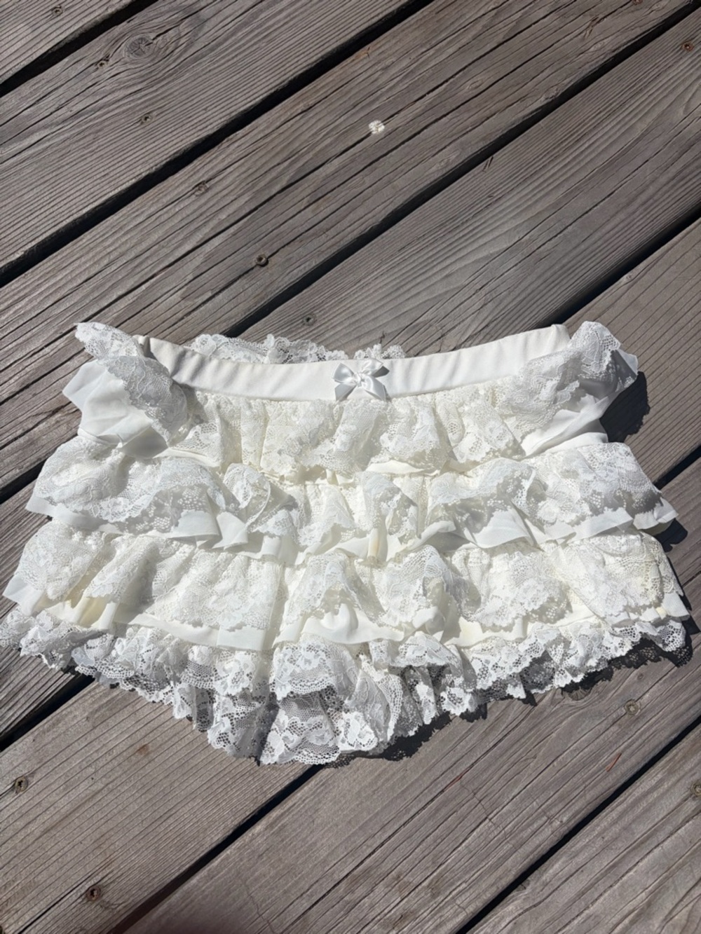 Ruffled Lace Tiered Baby Bloomers - Ivory